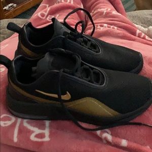 Nike Air- size 8 women’s gold and black